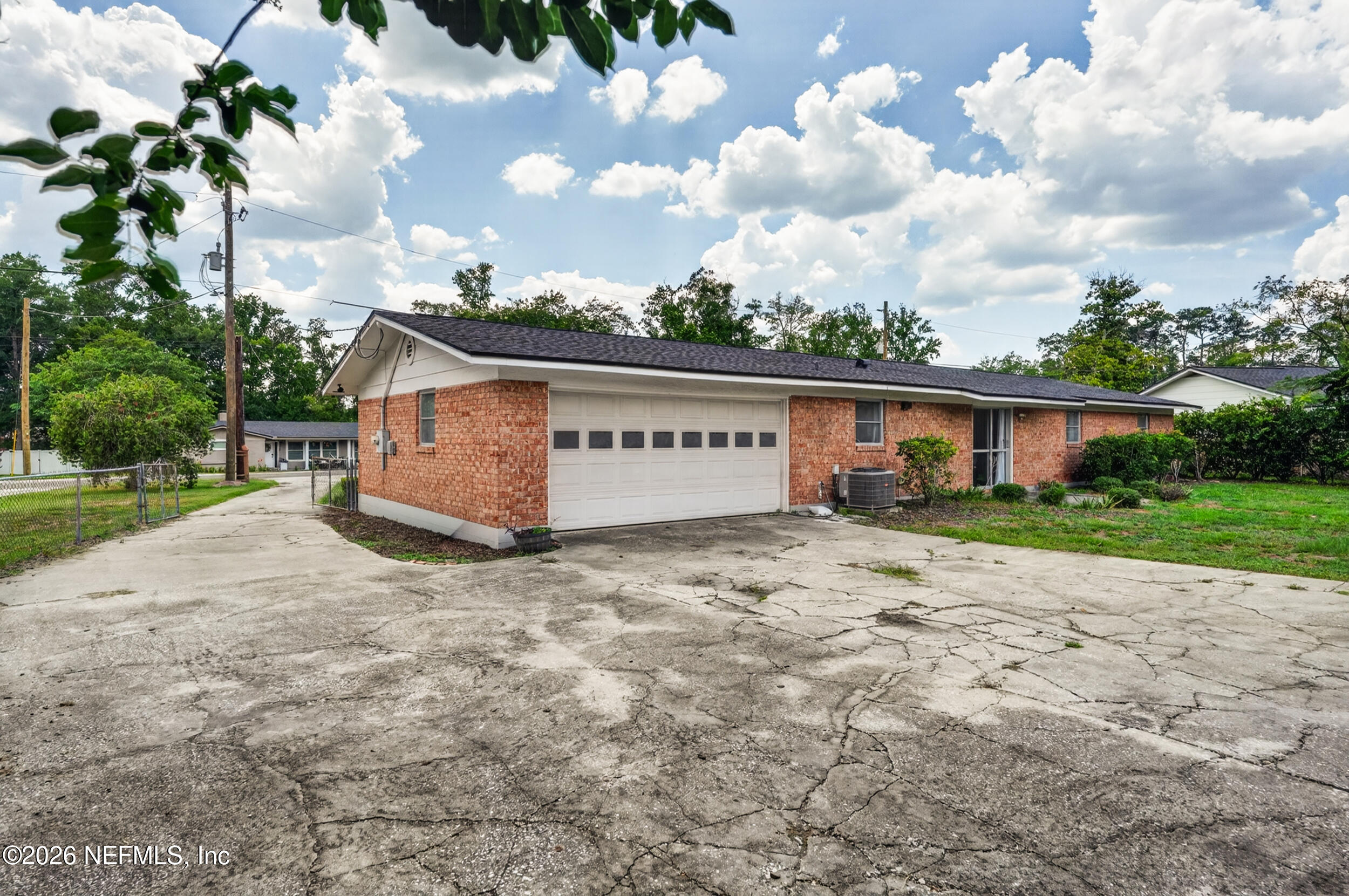 717 Estates Cove Road Jacksonville, FL 32221 - Photo 29 of 37 29_lens2listing-35