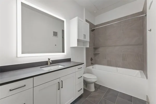 $1,870 | 170 Malone Street, Unit 3102, Houston, TX 77007