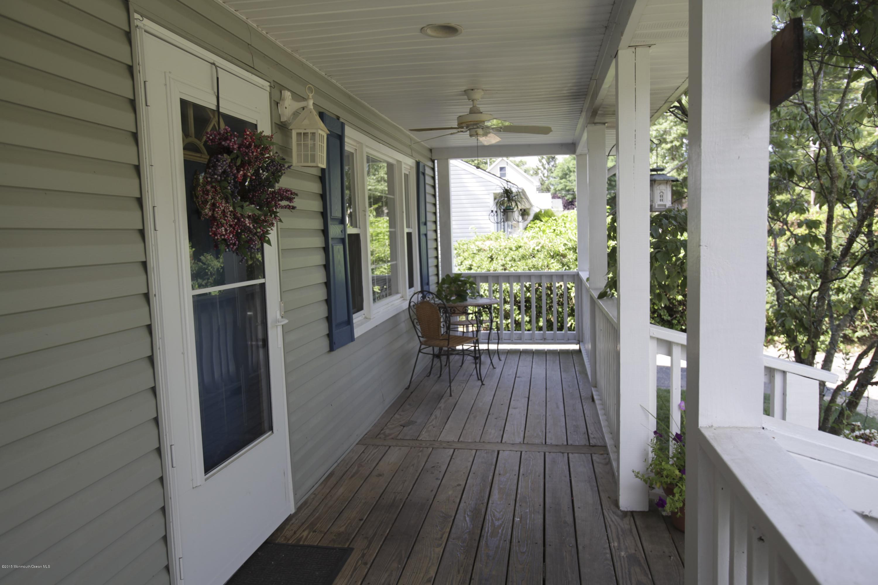 638 Hopping Road Belford, NJ 07718 - Photo 3 of 27 003_FRONT PORCH