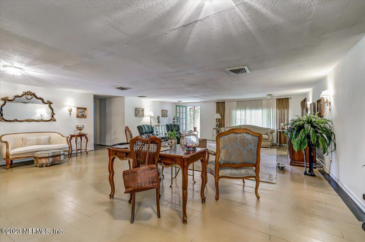 11010 Bridges Road Jacksonville, FL 32218 - Photo 5 of 49 05-Bridges RD-005