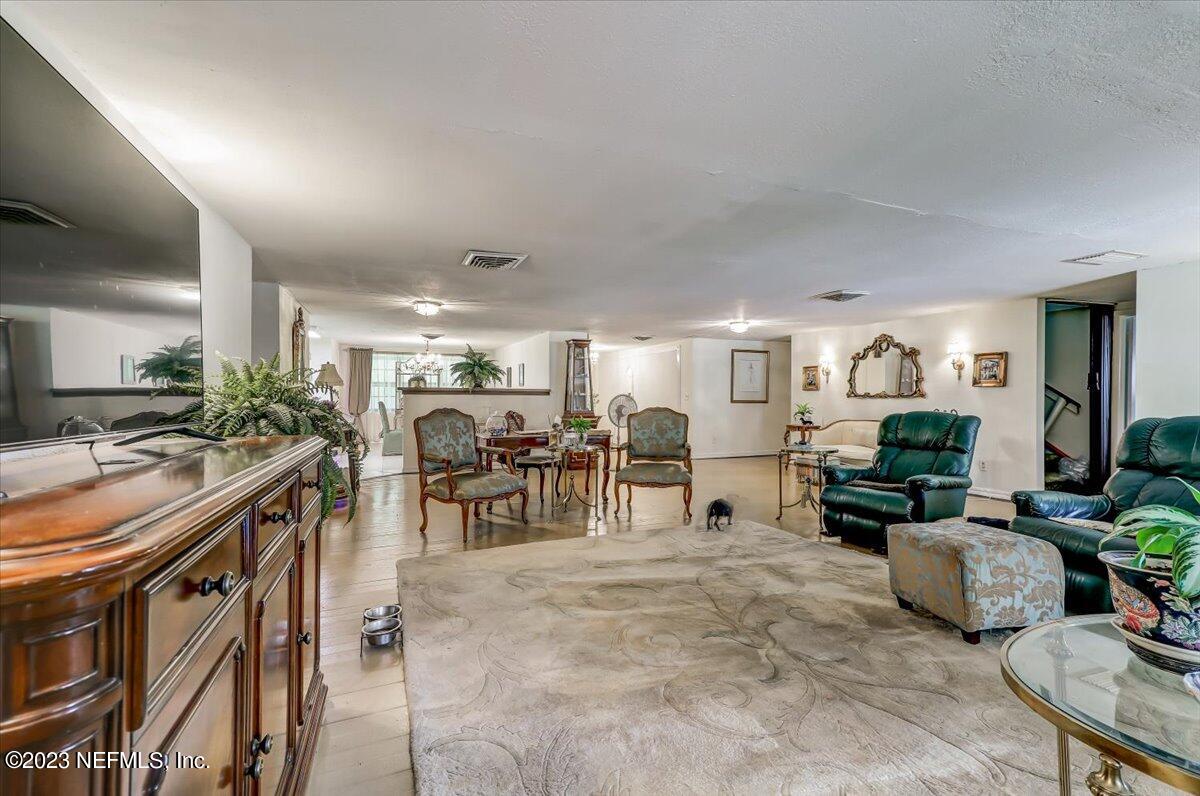 11010 Bridges Road Jacksonville, FL 32218 - Photo 6 of 49 06-Bridges RD-006
