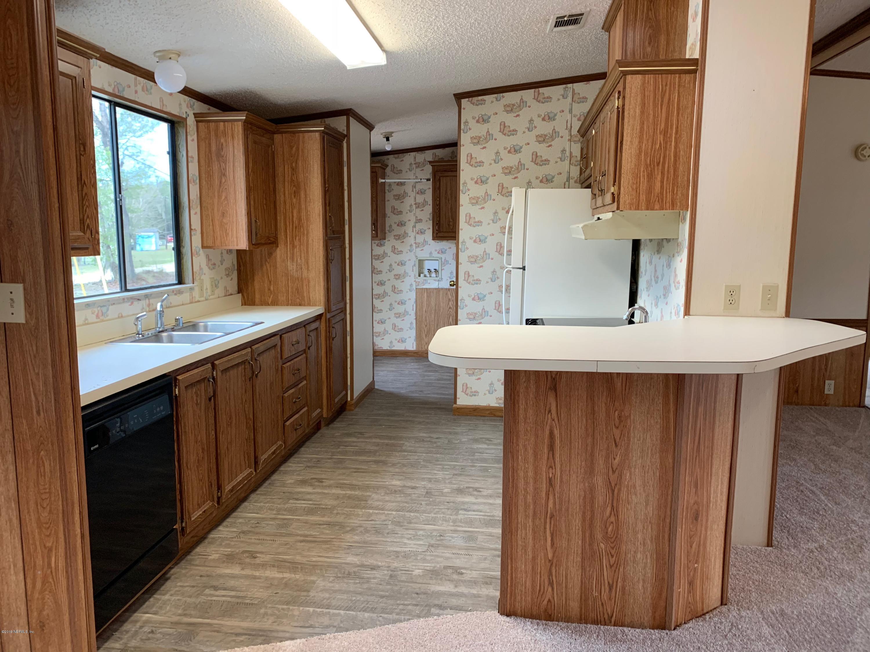 115 Sand Lake Road Interlachen, FL 32148 - Photo 3 of 20 Kitchen