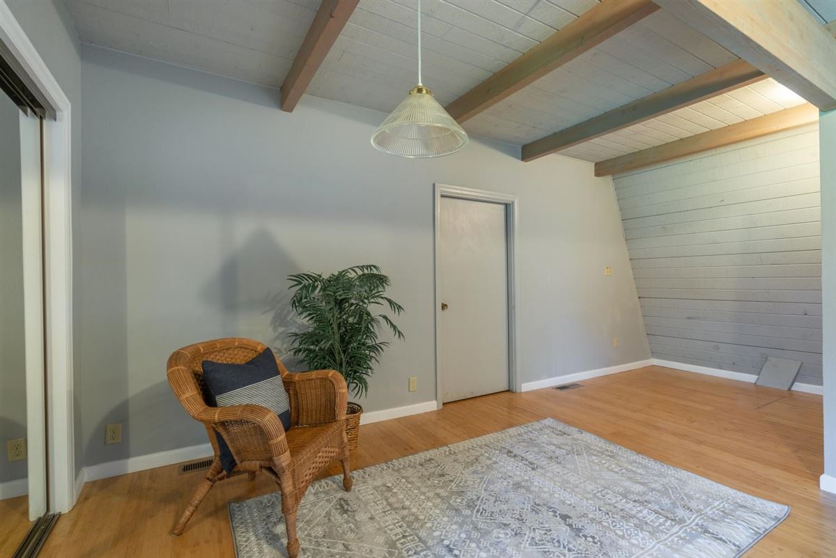5504 Spruce Road Soda Springs, CA 95728 - Photo 13 of 21 Gallery Image 13