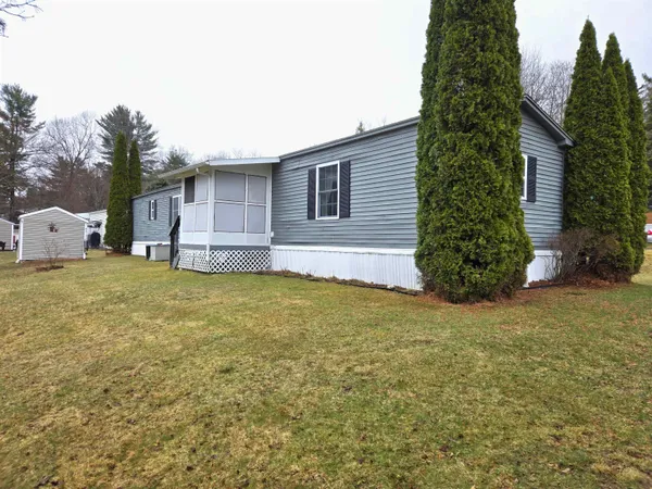 $179,900 | 91 Zachary Drive, Hooksett, NH 03106