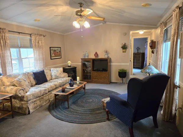 $179,900 | 91 Zachary Drive, Hooksett, NH 03106
