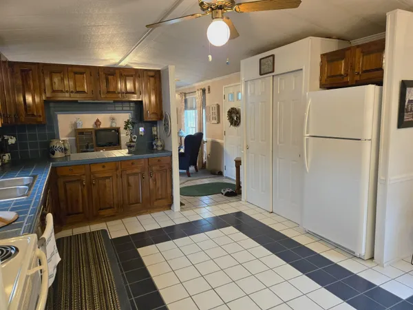 $179,900 | 91 Zachary Drive, Hooksett, NH 03106