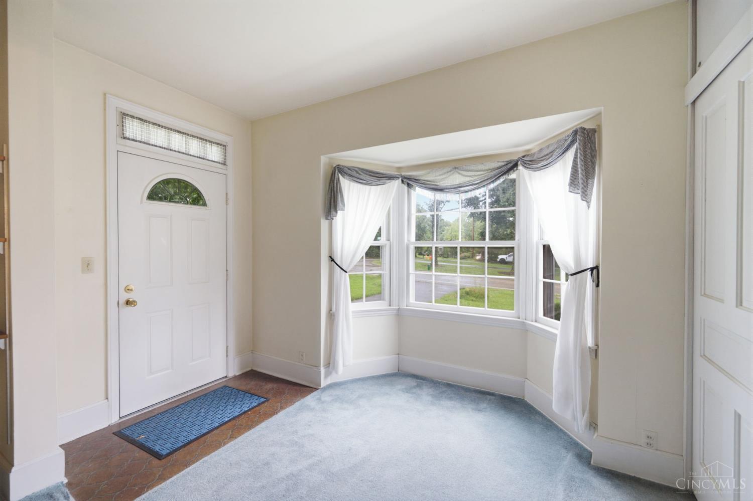 5805 Miami Road Cincinnati, OH 45243 - Photo 4 of 56 Gallery Image 4