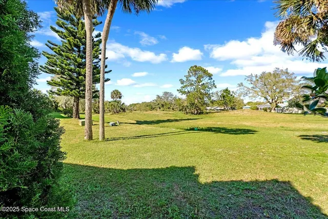 a view of an ocean view