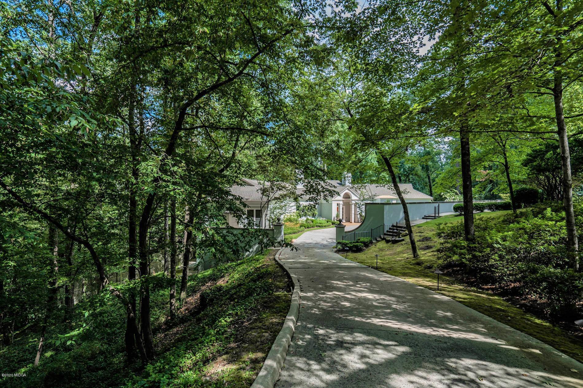 1140 Oakcliff Road Macon, GA 31211 - Photo 2 of 9 14-DSC03321