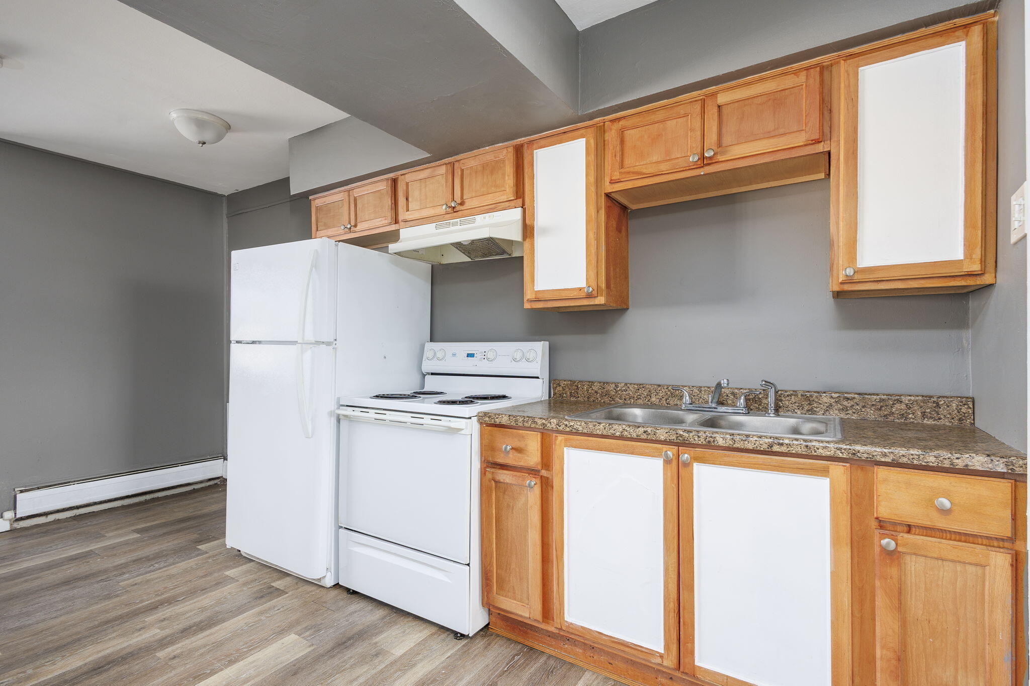 19625 Conant, Unit 22 Detroit, MI 48234 - Photo 14 of 16 13-web-or-mls-Conant_19625 - Kitchen v2