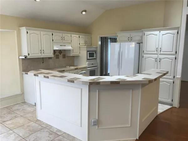 $2,700 | 1349 Barclay Drive, Carrollton, TX 75007