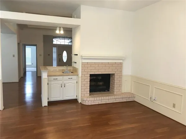 $2,700 | 1349 Barclay Drive, Carrollton, TX 75007