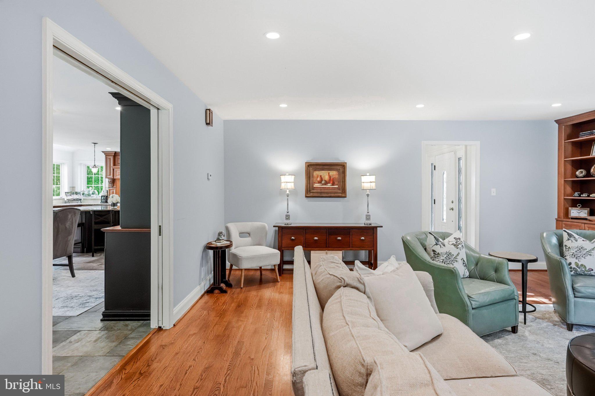 630 Leopard Road Berwyn, PA 19312 - Photo 34 of 91 Inviting living space with warm tones.