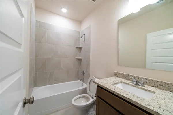 $330,900 | 2051 Winepress Road, Brenham, TX 77833