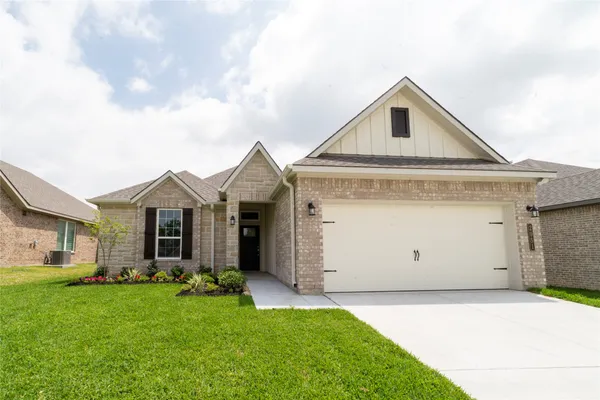 $330,900 | 2051 Winepress Road, Brenham, TX 77833