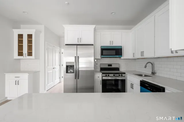 $4,200 | 29 Village Road, Unit 4, Milford, CT 06460