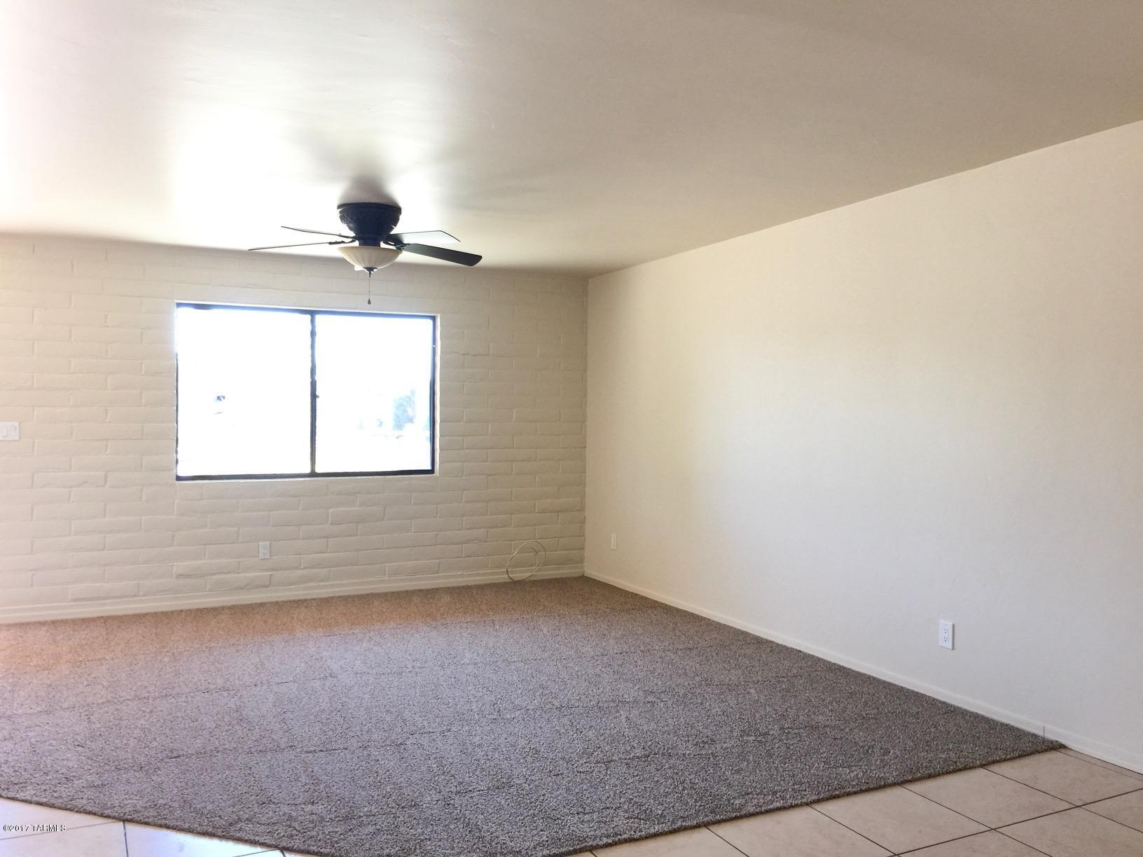 9561 East Sellarole Road Tucson, AZ 85730 - Photo 6 of 27 Gallery Image 6