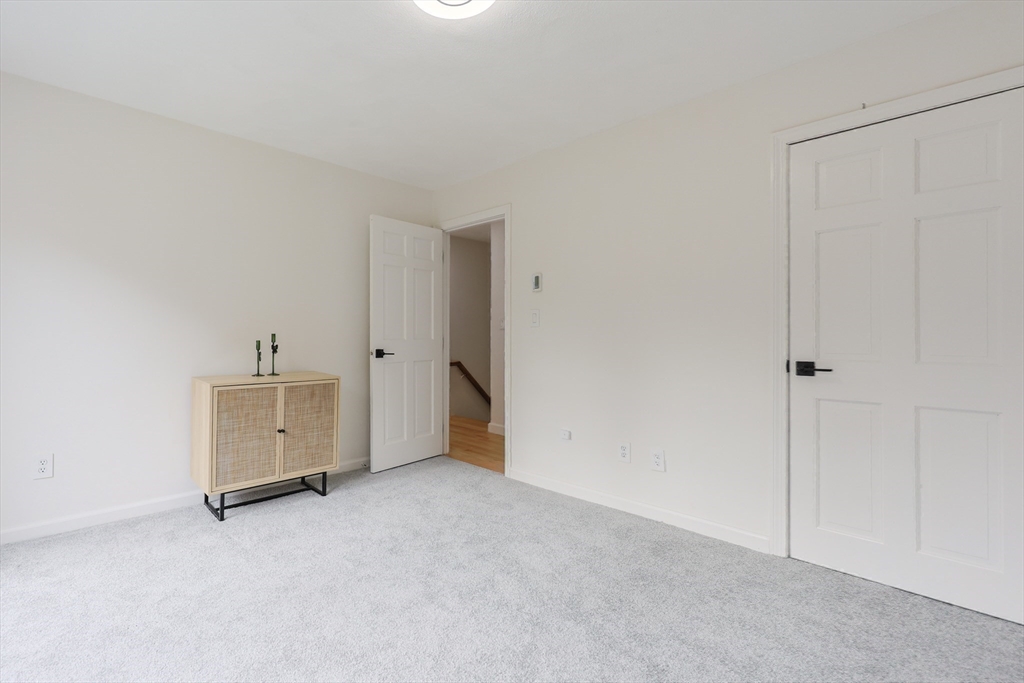 6 Matthew Lane Chelmsford, MA 01824 - Photo 24 of 37