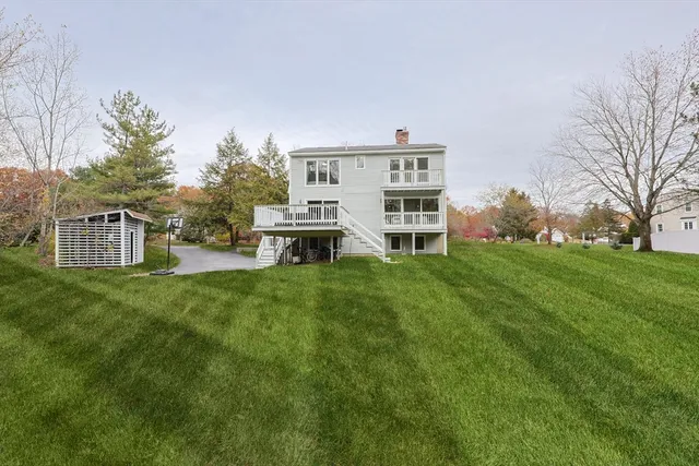 $745,000 | 6 Matthew Lane, Chelmsford, MA 01824