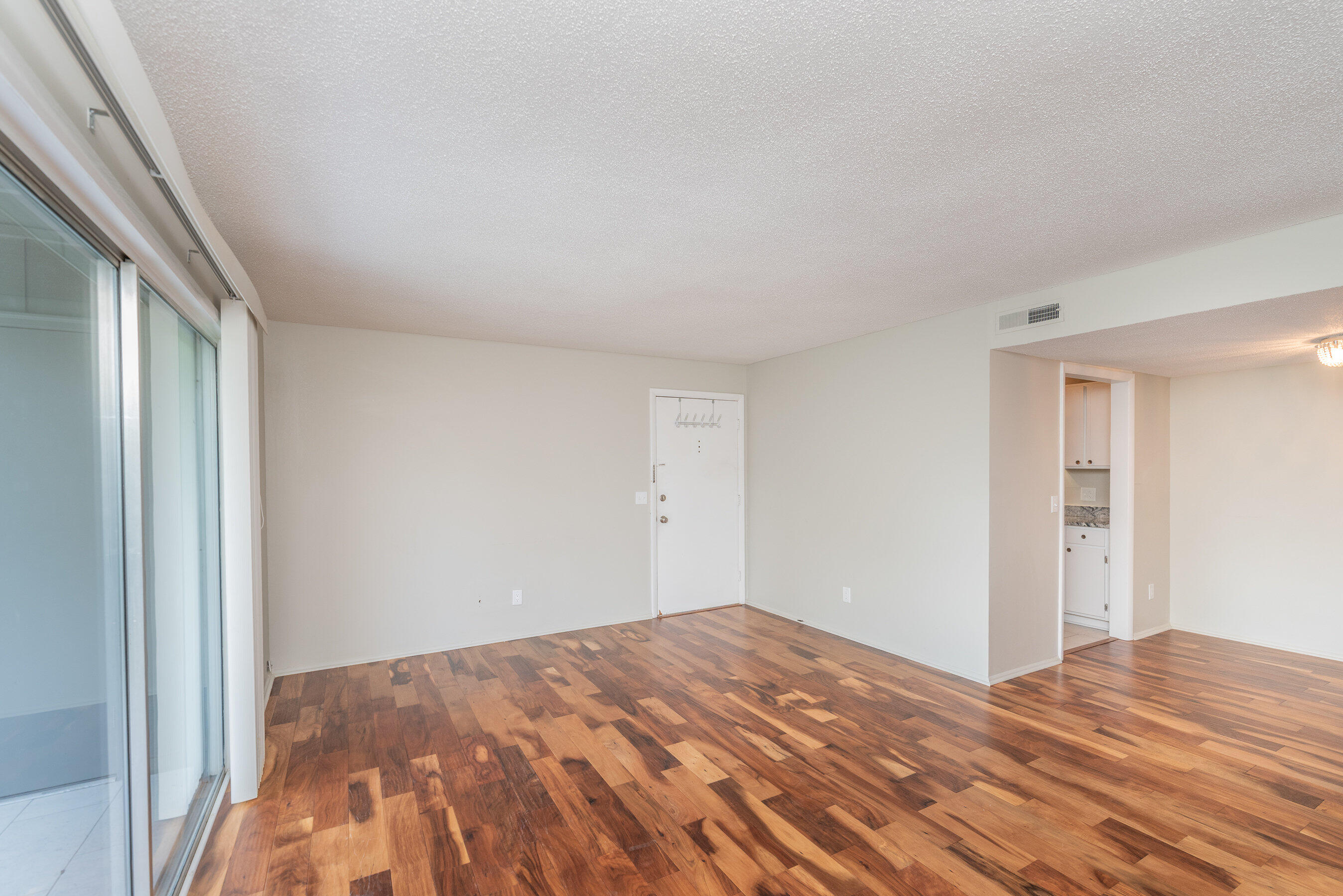 321 Laurens Street Southwest, Unit B3 Aiken, SC 29801 - Photo 7 of 25