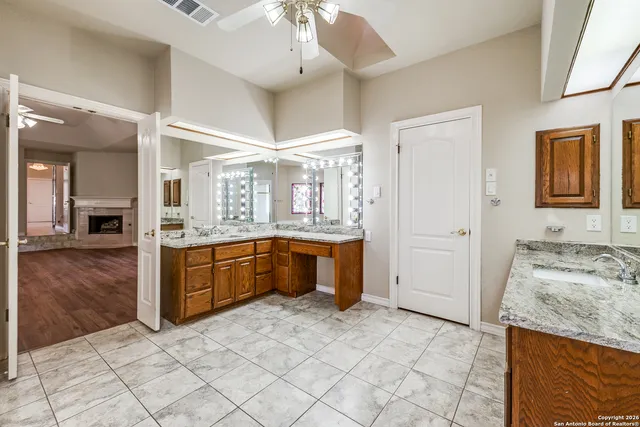 $5,000 | 104 South Warbler Way, Shavano Park, TX 78231