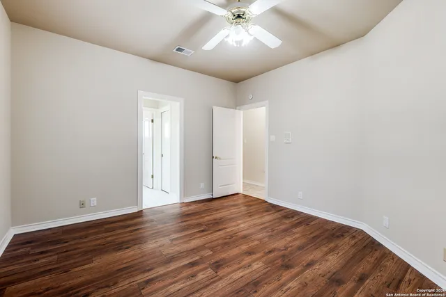 $5,000 | 104 South Warbler Way, Shavano Park, TX 78231