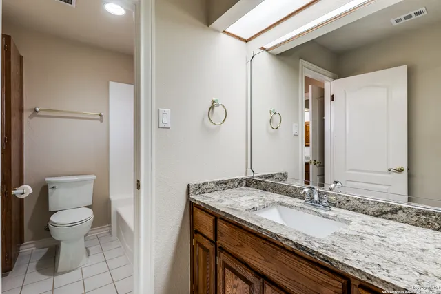 $5,000 | 104 South Warbler Way, Shavano Park, TX 78231