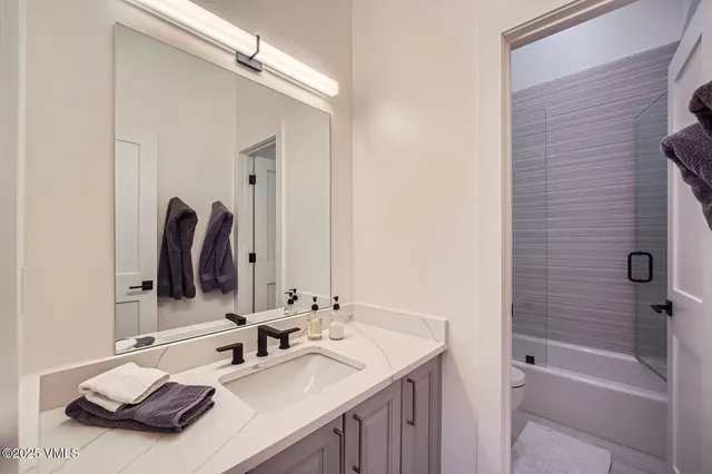 $1,799,000 | 1000 Homestead Drive, Unit 7, Edwards, CO 81632