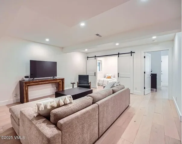 $1,799,000 | 1000 Homestead Drive, Unit 7, Edwards, CO 81632