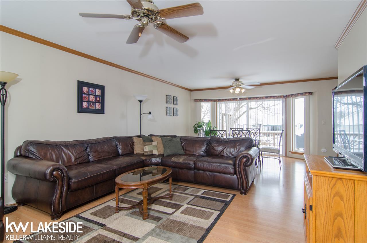 70462 Mellen Street Romeo, MI 48065 - Photo 4 of 28 31279408-3.JPG