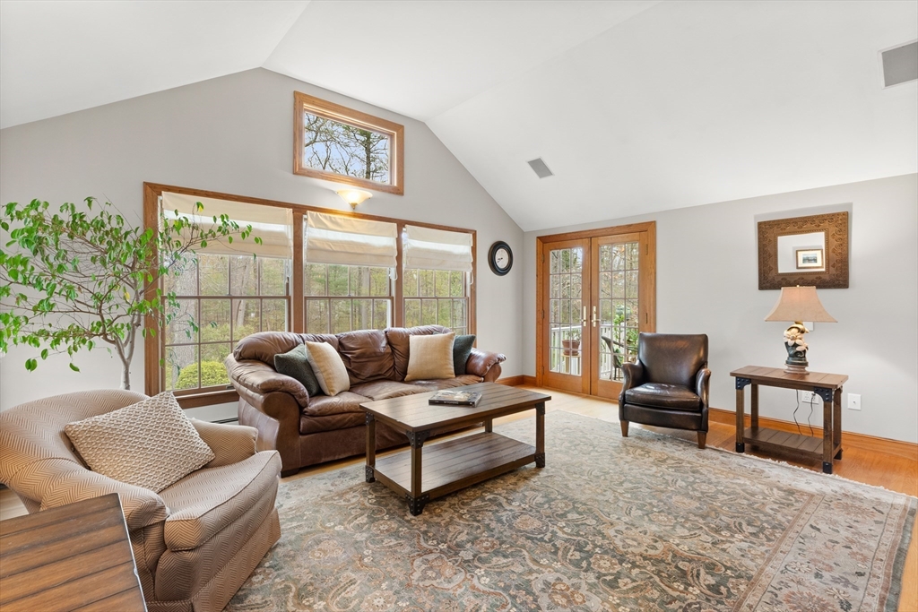 27 Colrain Road Topsfield, MA 01983 - Photo 7 of 42