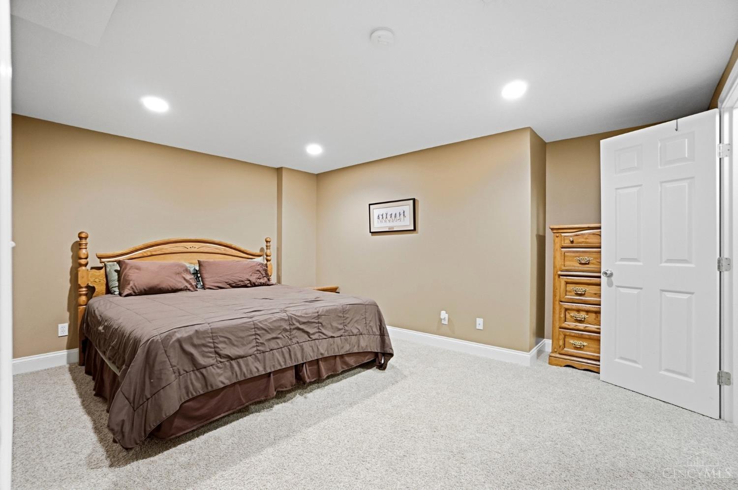5558 Eden Ridge Drive Cincinnati, OH 45247 - Photo 31 of 40