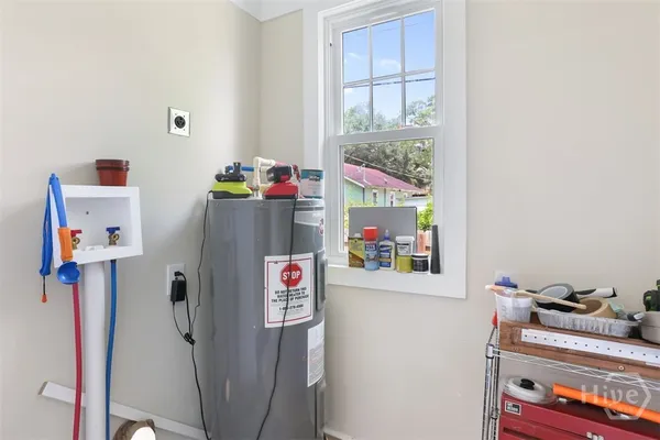 $2,050 | 1206 Seiler Avenue, Savannah, GA 31404