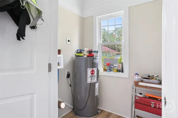 $2,050 | 1206 Seiler Avenue, Savannah, GA 31404