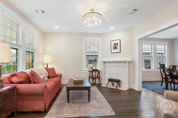 $2,050 | 1206 Seiler Avenue, Savannah, GA 31404