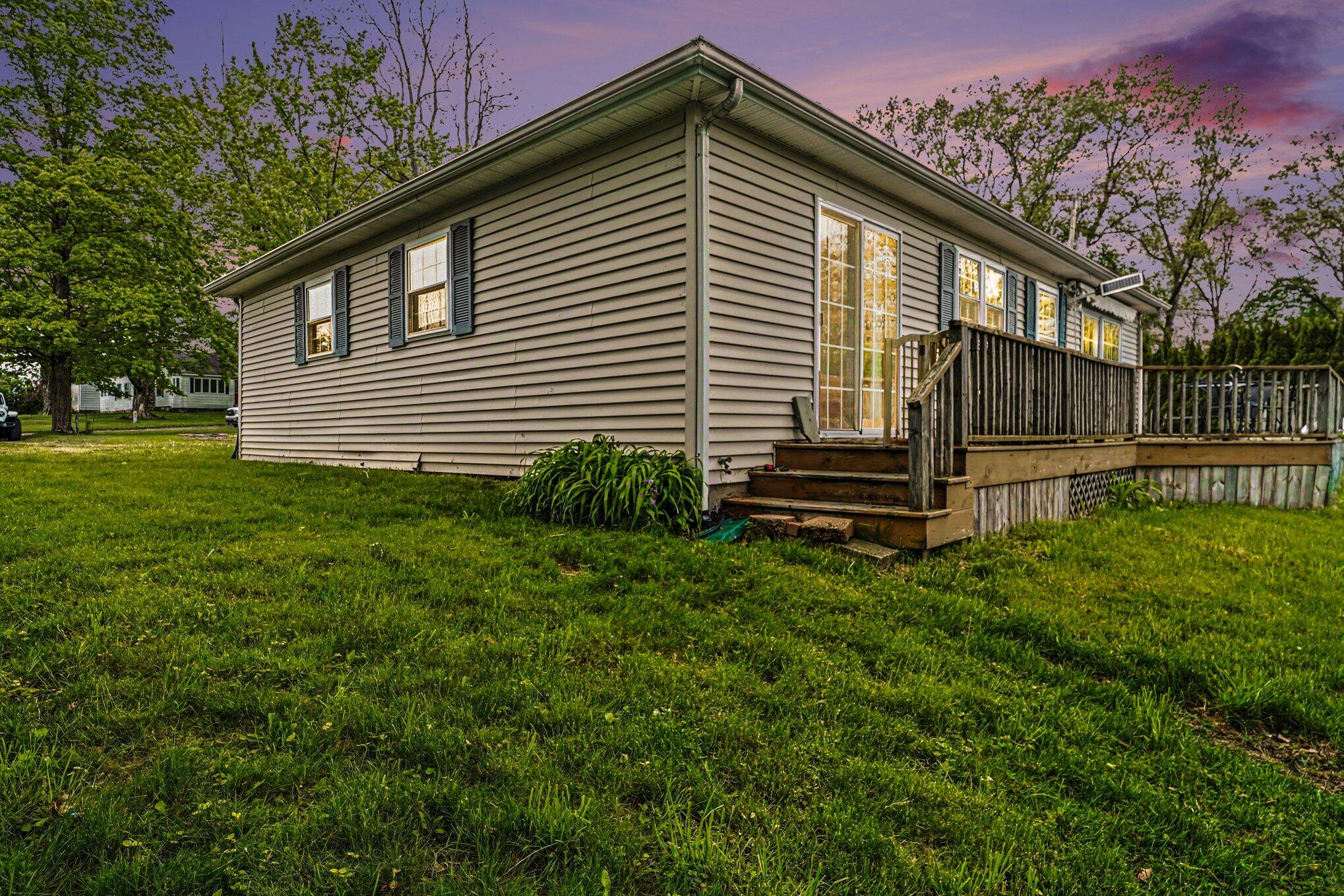 66713 Territorial Road Lawrence, MI 49064 - Photo 2 of 26 001_file_5157