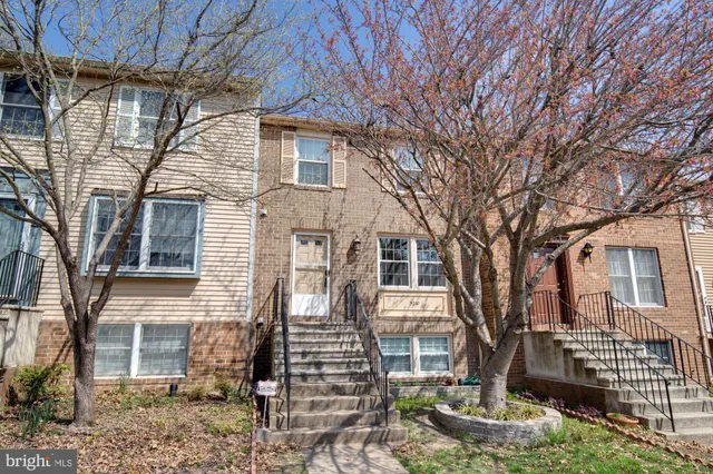 $3,000 | 5250 St Genevieve Place, Alexandria, VA 22315