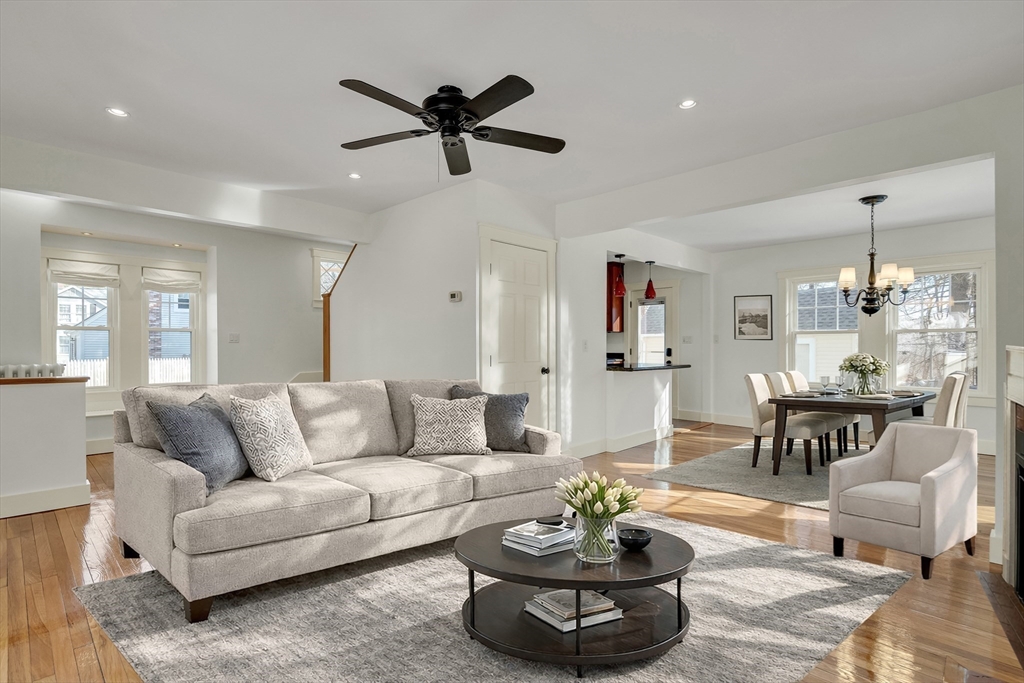 27 Border Road Natick, MA 01760 - Photo 4 of 17 Gallery Image 4