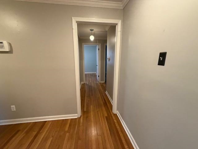 1219 South White Station Road Memphis, TN 38117 - Photo 11 of 18 a view of a hallway with wooden floor