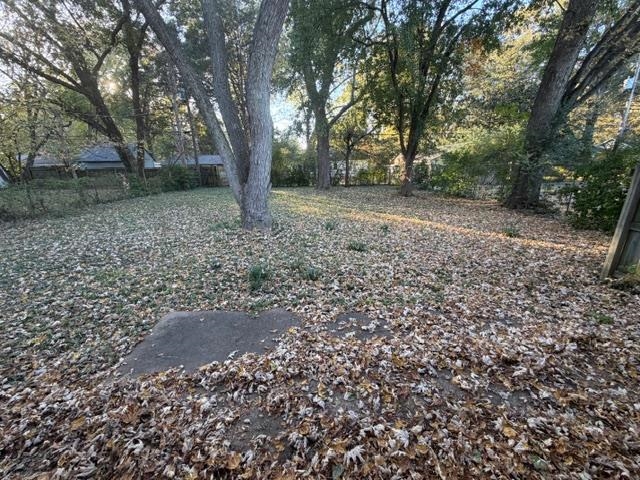 1219 South White Station Road Memphis, TN 38117 - Photo 18 of 18 a view of a outdoor space