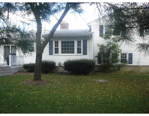 4 Pembroke Road Norwood, MA 02062 - Photo 20 of 28 Gallery Image 20