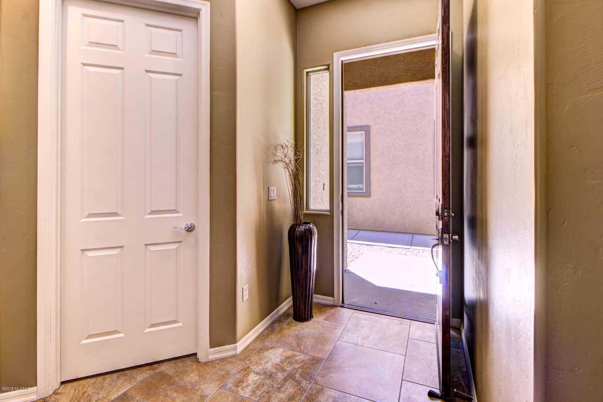 5805 Waynes Way Green Valley, AZ 85622 - Photo 10 of 30