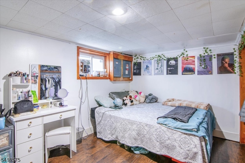 264 Union Street Lodi, NJ 07644 - Photo 16 of 27