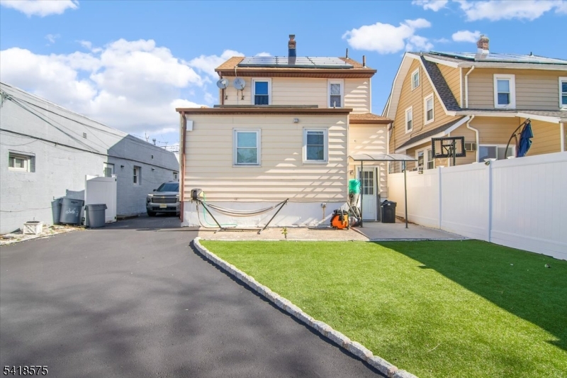 264 Union Street Lodi, NJ 07644 - Photo 21 of 27