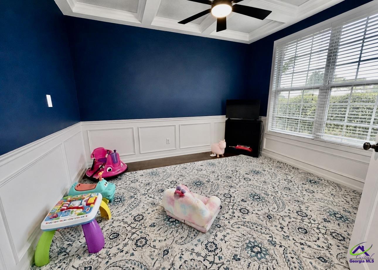 600 Post Oak Way Warner Robins, GA 31088 - Photo 28 of 50 a bed room with a bed and a window