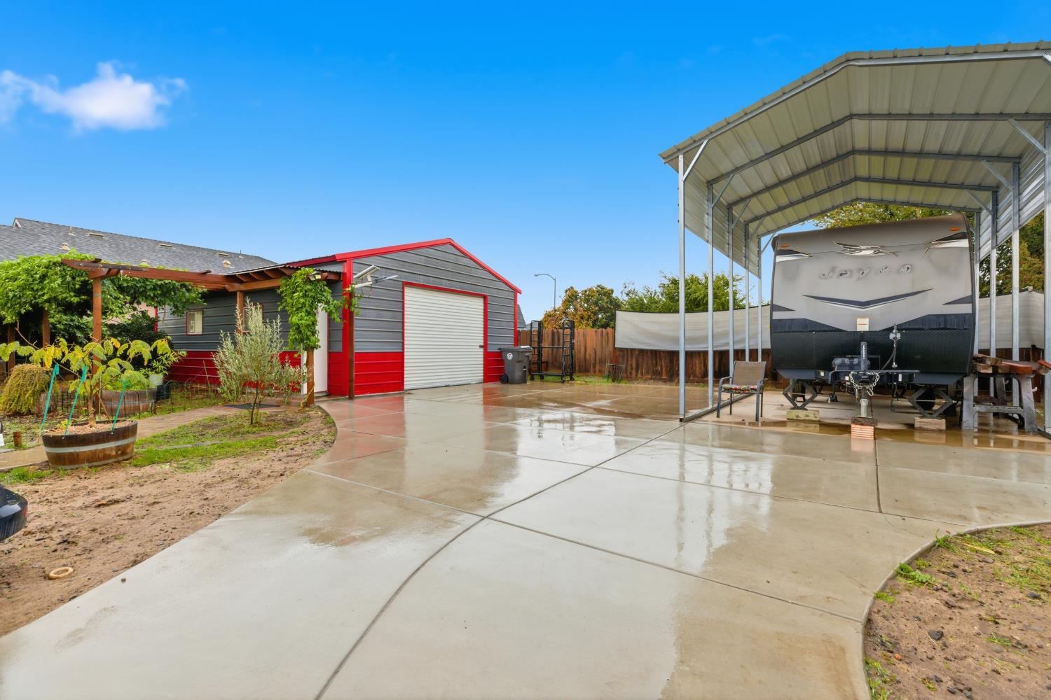 405 East Edison Street Manteca, CA 95336 - Photo 28 of 38 a view of a house with entertaining space
