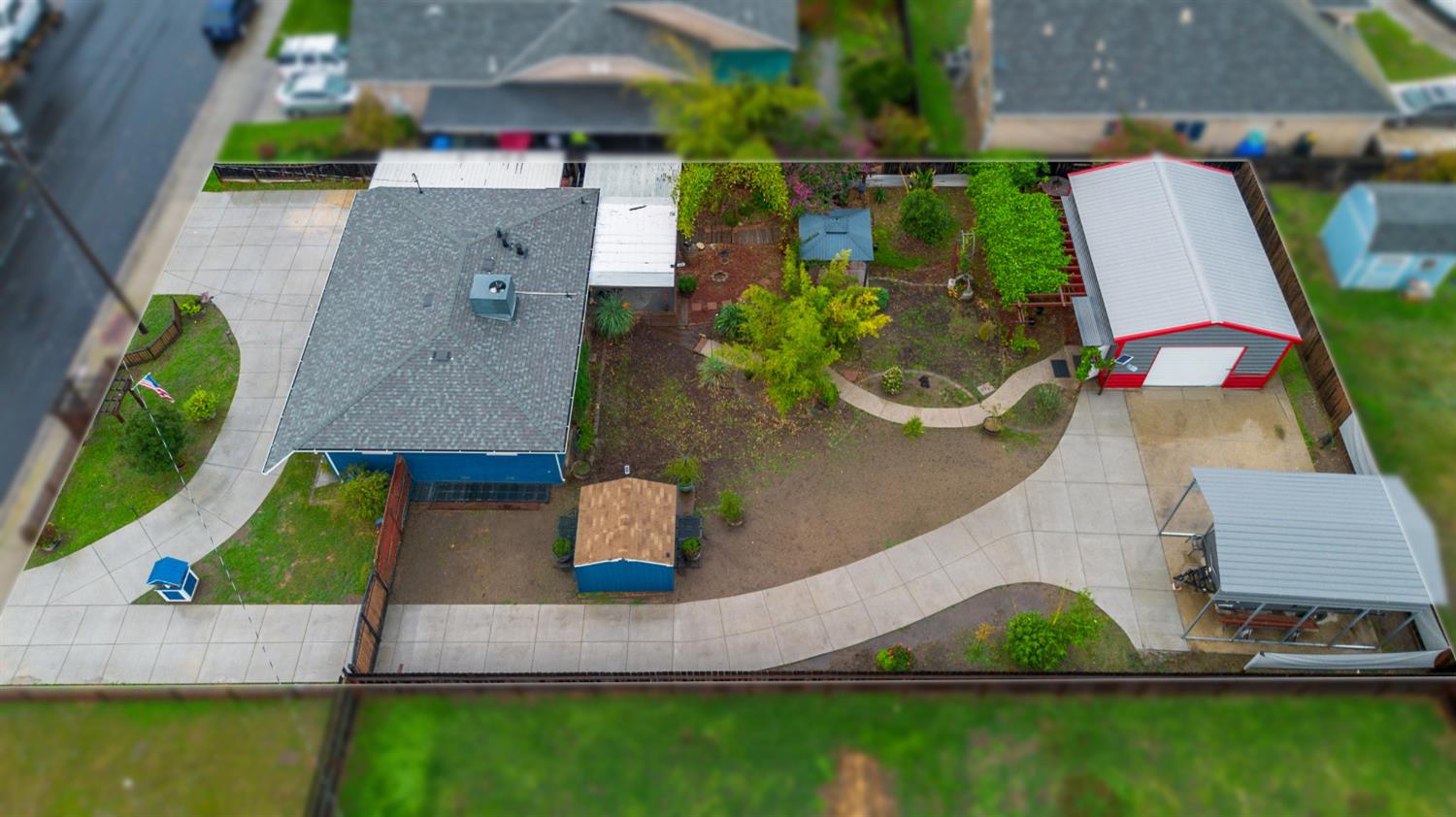 405 East Edison Street Manteca, CA 95336 - Photo 35 of 38 an aerial view of a house