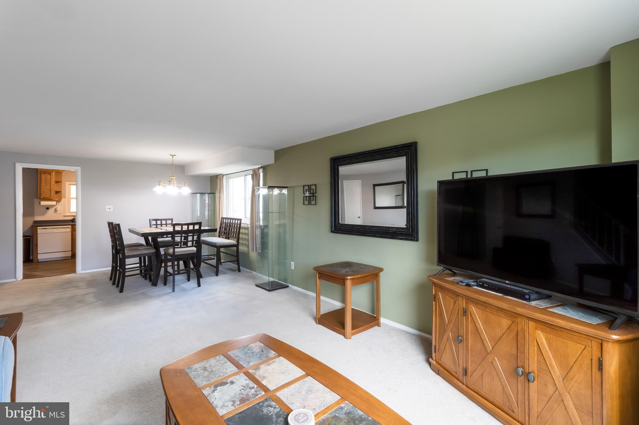5634 Chelwynd Road Halethorpe, MD 21227 - Photo 6 of 41