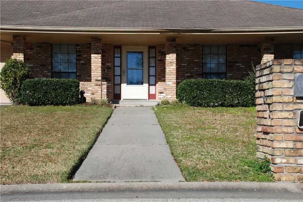 103 Rampage Loop Slidell, LA 70458 - Photo 3 of 16 Gallery Image 3