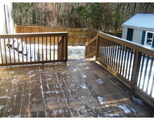 145 Sierra Vista Road Springfield, MA 01128 - Photo 15 of 16